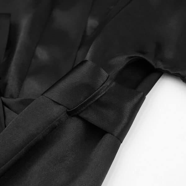 Peignoir noir avec manches à plumes H6aaf4050bdec4ed5951e89608eed94bcs