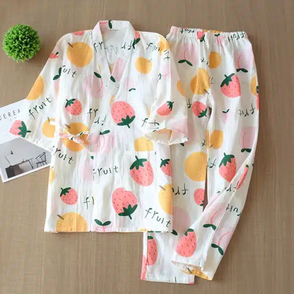 Pyjama kimono japonais à imprimé fraise et abricot pour femmes H3e7fa1ca356b47889157a431cbd26f5dk